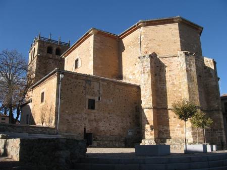 Vista exterior del ábside y la sacristía