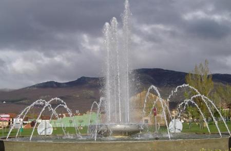 Fuente ornamental de la Cruz Roja